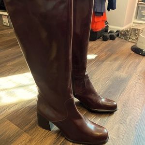 Vera Gomma brown leather boots size 7.5